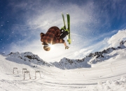 开云官网-冰封北境，枪手折戟，阿劳霍一锤定音，阿森纳爆冷加拿大