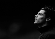 棋牌游戏-米切尔完美发挥主导战局，76人队掀翻深圳展现团队篮球魅力