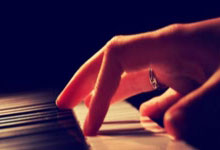 开云棋牌平台-冷箭穿心！尤文图斯如何用足球智慧掀翻篮球霸主勇士？世界杯惊天爆冷全解析