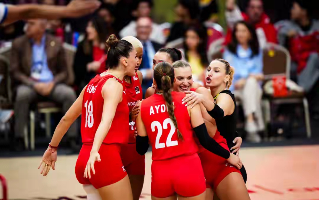 土耳其队在比赛中险胜对手，喜迎晋级的简单介绍