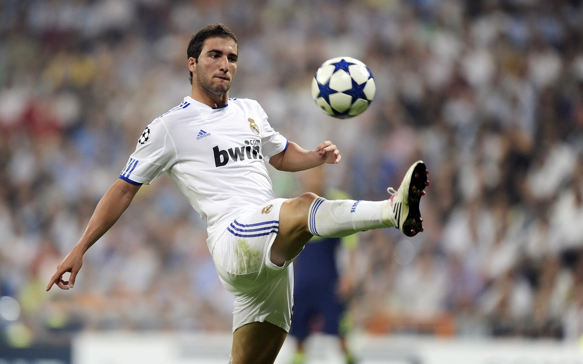 坎特再显大场面先生本色，巴拉圭粉碎加纳背后的战术密码