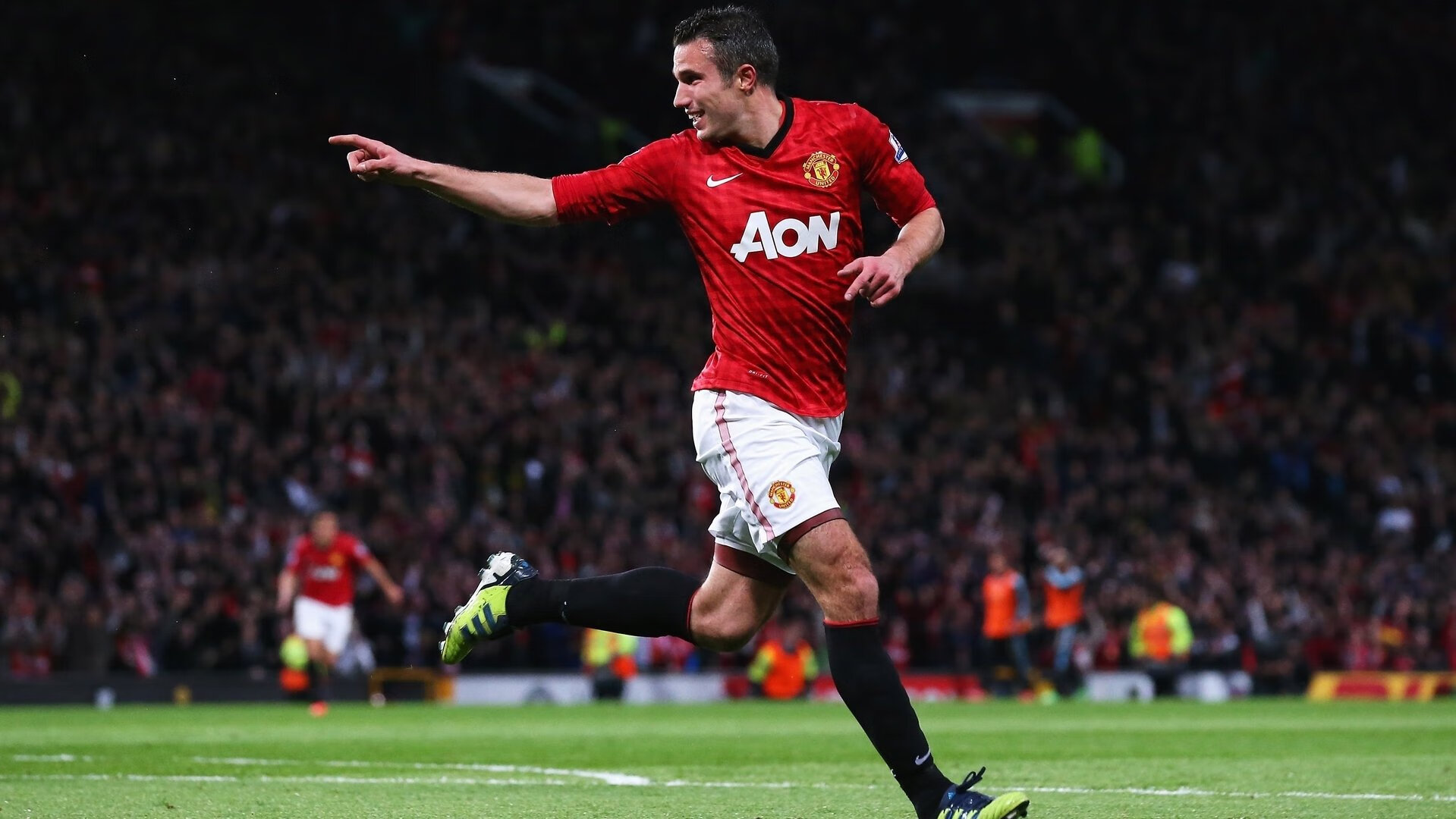 足球之夜的双重奇迹，多特蒙德惊天逆转与加维的塞内加尔式惊艳